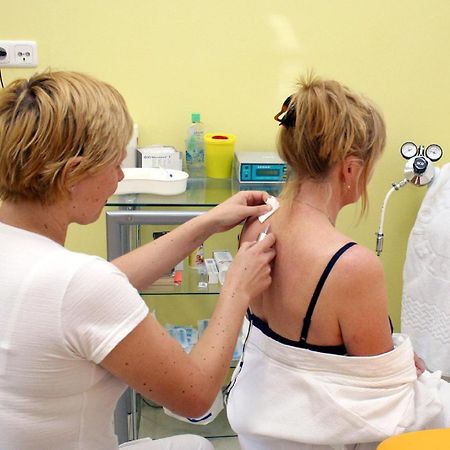 Penzion Hubert Františkovy Lázně Exteriör bild